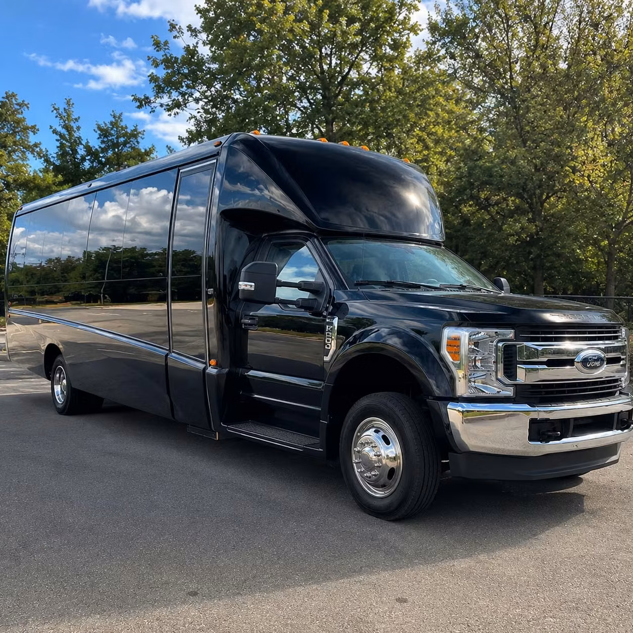 15 passenger minibus