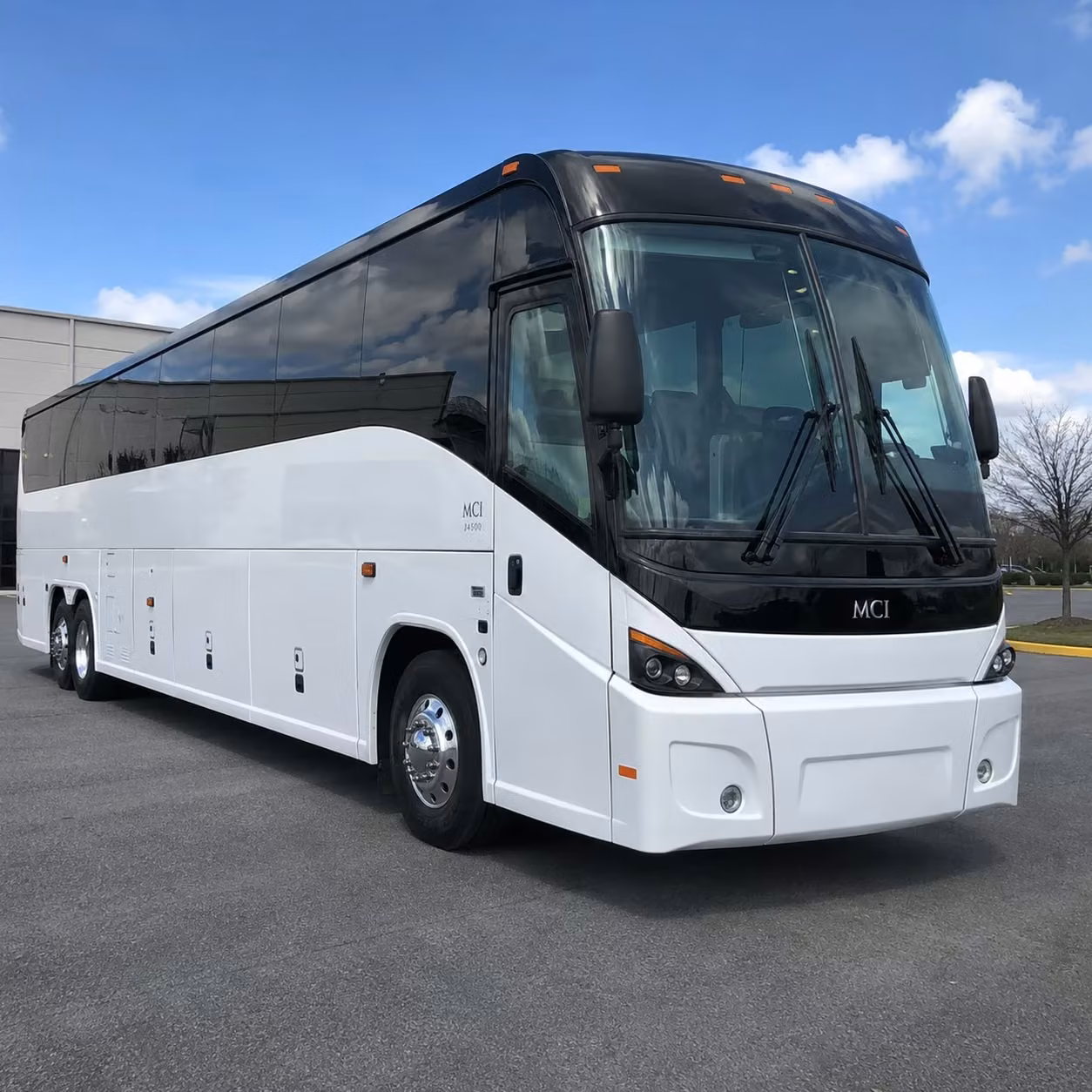 charterbusrentalsandyspringsga com can help you book airport transportation for wedding groups reunions and every occasion